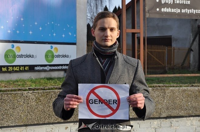 Młodzież Wszechpolska protestuje przeciw ideologi gender [04.01.2014] - zdjęcie #6 - eOstroleka.pl