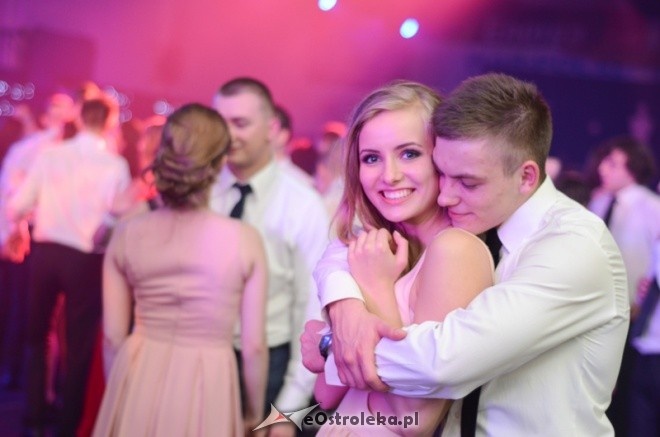 Studniówka III LO w stylu Hoolywood! [4.01.2014] - zdjęcie #17 - eOstroleka.pl