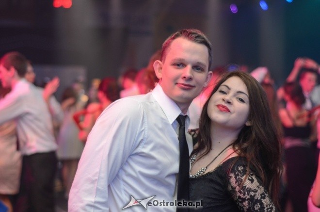 Studniówka III LO w stylu Hoolywood! [4.01.2014] - zdjęcie #15 - eOstroleka.pl