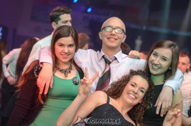 Studniówka III LO w stylu Hoolywood! [4.01.2014] - zdjęcie #11 - eOstroleka.pl