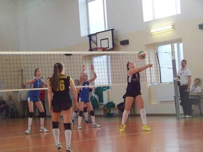 Kadetki: Nike Ostrołęka - Ósemka Siedlce (04.01.2014) - zdjęcie #17 - eOstroleka.pl