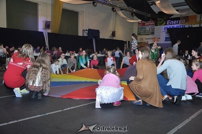 VI Dyskoteka z Mikołajem w ZS Nr 5 [05.01.2014] - zdjęcie #60 - eOstroleka.pl