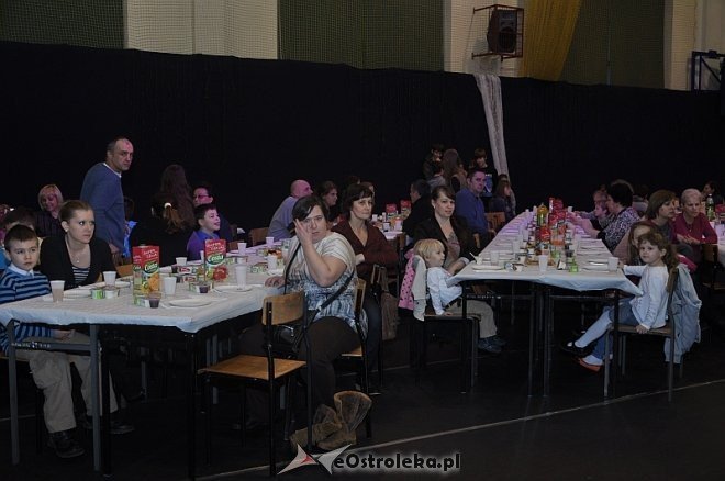 VI Dyskoteka z Mikołajem w ZS Nr 5 [05.01.2014] - zdjęcie #57 - eOstroleka.pl