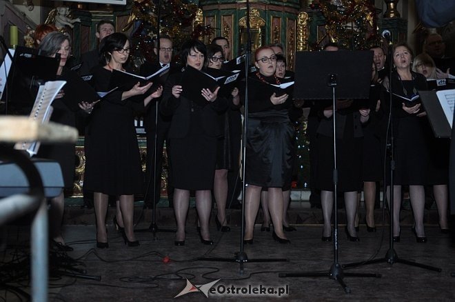 Pierwsza Kolęda - koncert kolęd w Klasztorze [05.01.2014] - zdjęcie #40 - eOstroleka.pl