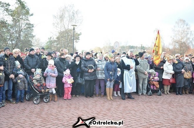 Orszak Trzech Króli ulicami Ostrołęki [06.01.2013] - zdjęcie #186 - eOstroleka.pl