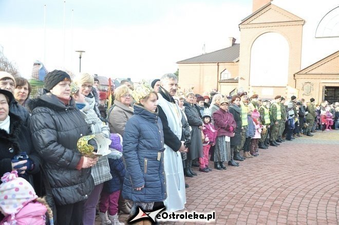 Orszak Trzech Króli ulicami Ostrołęki [06.01.2013] - zdjęcie #181 - eOstroleka.pl