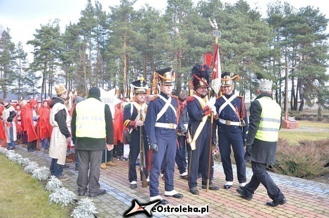 Orszak Trzech Króli ulicami Ostrołęki [06.01.2013] - zdjęcie #173 - eOstroleka.pl
