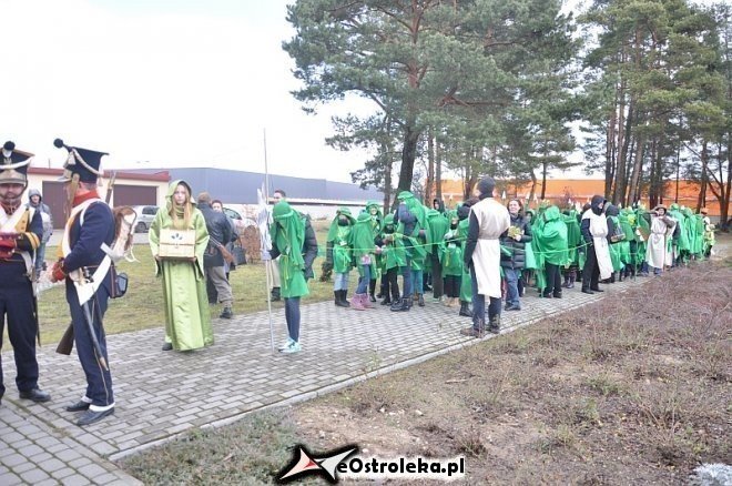 Orszak Trzech Króli ulicami Ostrołęki [06.01.2013] - zdjęcie #170 - eOstroleka.pl