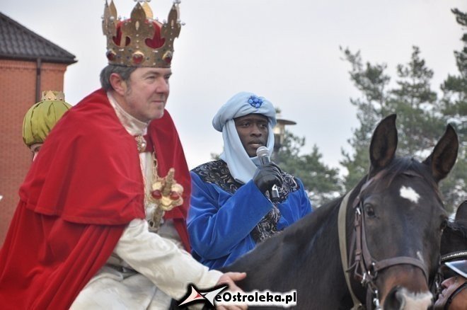 Orszak Trzech Króli ulicami Ostrołęki [06.01.2013] - zdjęcie #157 - eOstroleka.pl