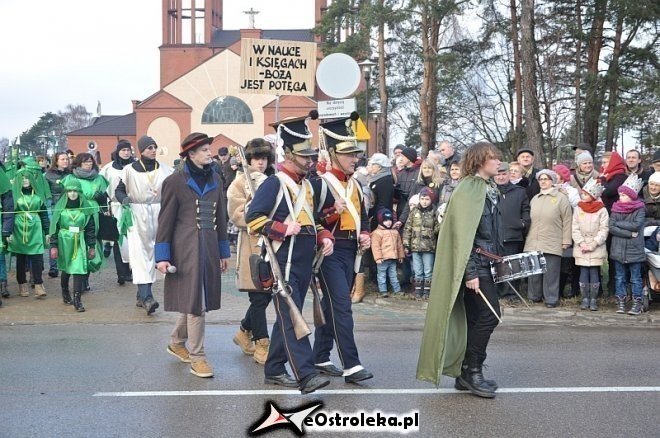 Orszak Trzech Króli ulicami Ostrołęki [06.01.2013] - zdjęcie #142 - eOstroleka.pl