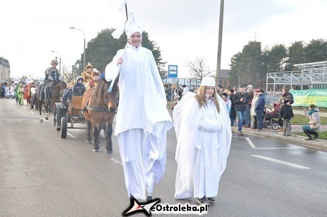 Orszak Trzech Króli ulicami Ostrołęki [06.01.2013] - zdjęcie #130 - eOstroleka.pl