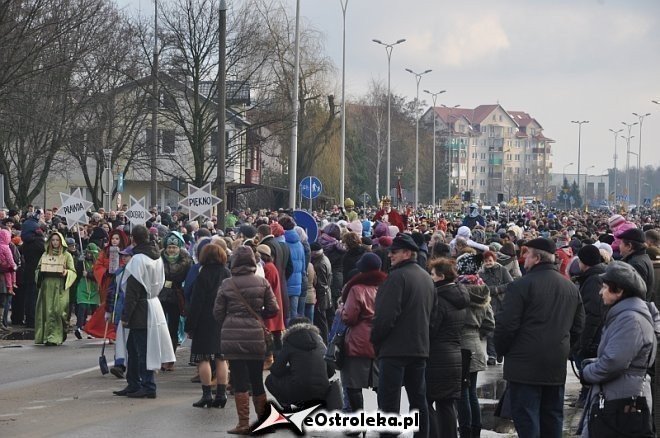 Orszak Trzech Króli ulicami Ostrołęki [06.01.2013] - zdjęcie #113 - eOstroleka.pl