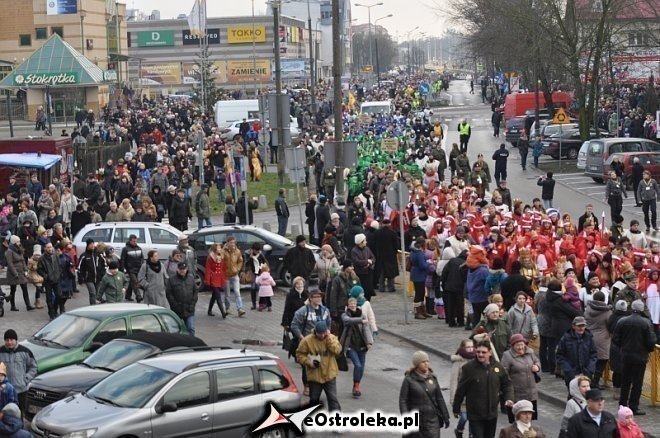 Orszak Trzech Króli ulicami Ostrołęki [06.01.2013] - zdjęcie #89 - eOstroleka.pl