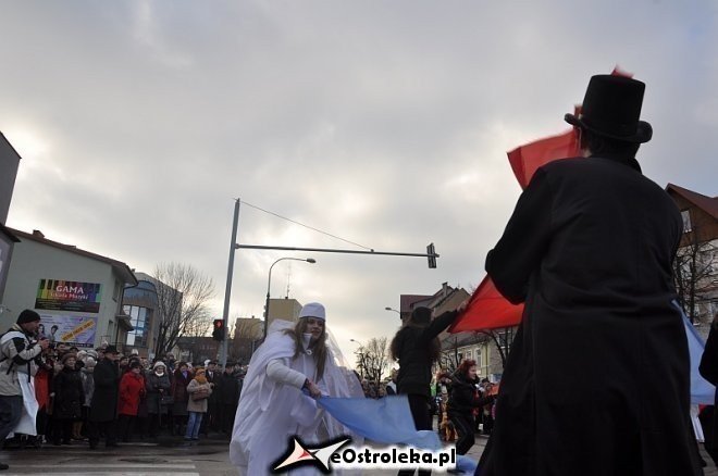 Orszak Trzech Króli ulicami Ostrołęki [06.01.2013] - zdjęcie #72 - eOstroleka.pl