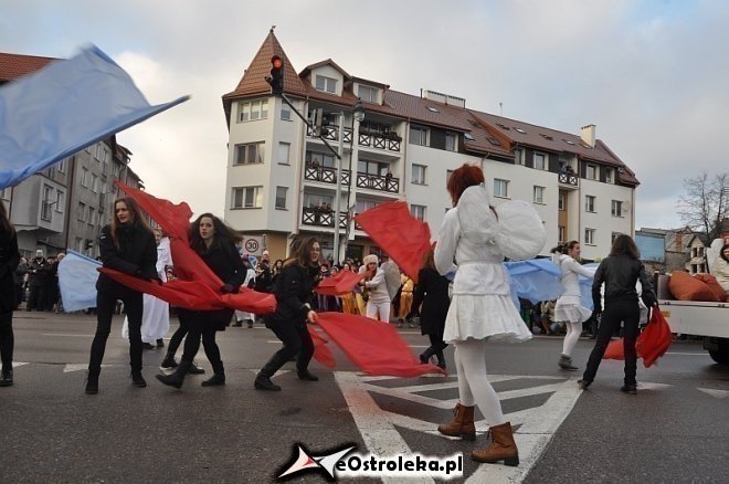 Orszak Trzech Króli ulicami Ostrołęki [06.01.2013] - zdjęcie #59 - eOstroleka.pl