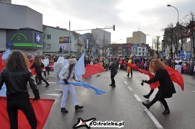 Orszak Trzech Króli ulicami Ostrołęki [06.01.2013] - zdjęcie #55 - eOstroleka.pl