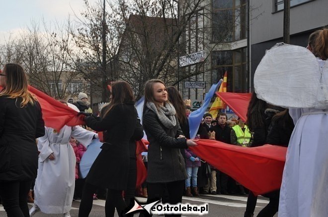 Orszak Trzech Króli ulicami Ostrołęki [06.01.2013] - zdjęcie #56 - eOstroleka.pl