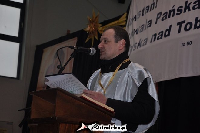 Orszak Trzech Króli ulicami Ostrołęki [06.01.2013] - zdjęcie #30 - eOstroleka.pl