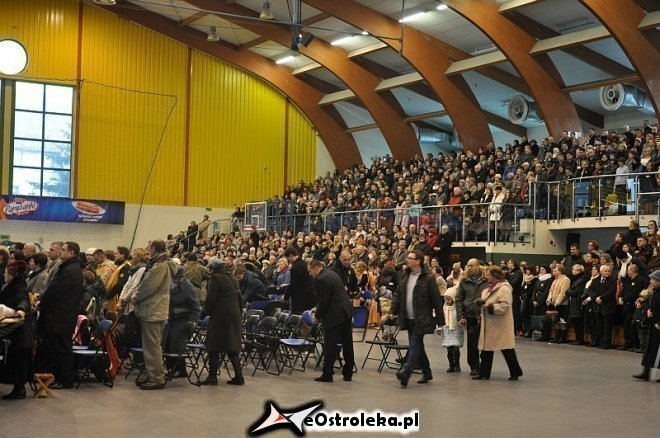 Orszak Trzech Króli ulicami Ostrołęki [06.01.2013] - zdjęcie #189 - eOstroleka.pl