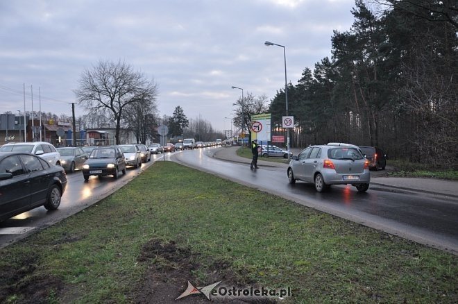 Ostrołęka: Policyjna akcja trzeźwość paraliżowała wjazd do Ostrołęki [09.01.2014] - zdjęcie #20 - eOstroleka.pl