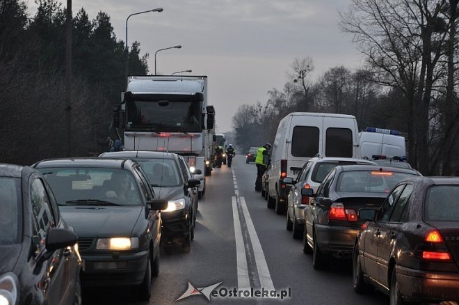 Ostrołęka: Policyjna akcja trzeźwość paraliżowała wjazd do Ostrołęki [09.01.2014] - zdjęcie #15 - eOstroleka.pl