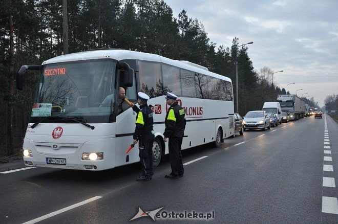 Ostrołęka: Policyjna akcja trzeźwość paraliżowała wjazd do Ostrołęki [09.01.2014] - zdjęcie #7 - eOstroleka.pl