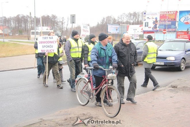 Ostrołęka: Klapa organizatorów protestu przy rondzie ks. Siemowita III - zdjęcie #16 - eOstroleka.pl