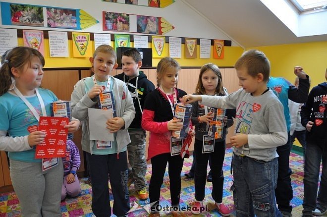 WOŚP 2014: Szkoła Podstawowa w Rzekuniu zebrała już pieniądze [10.01.2014] - zdjęcie #10 - eOstroleka.pl