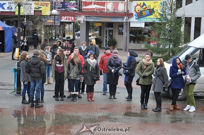 WOŚP 2014: Pierwsze wyniki zbiórki. Wolontariusze zebrali ponad 6 tysięcy złotych [12.01.2014] - zdjęcie #27 - eOstroleka.pl