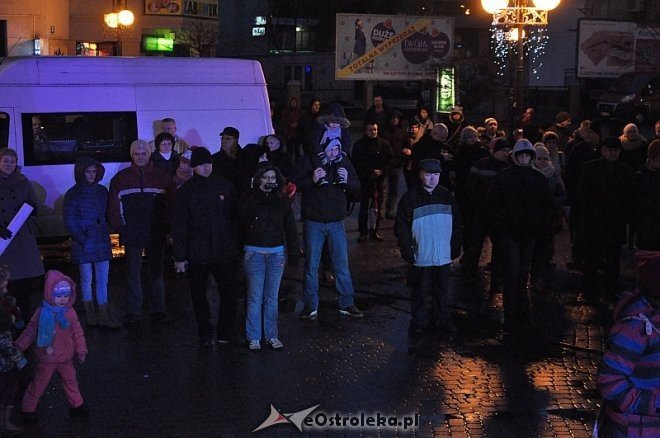 WOŚP 2014: Pierwsze wyniki zbiórki. Wolontariusze zebrali ponad 6 tysięcy złotych [12.01.2014] - zdjęcie #15 - eOstroleka.pl