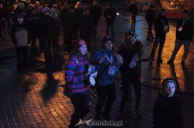 WOŚP 2014: Pierwsze wyniki zbiórki. Wolontariusze zebrali ponad 6 tysięcy złotych [12.01.2014] - zdjęcie #13 - eOstroleka.pl