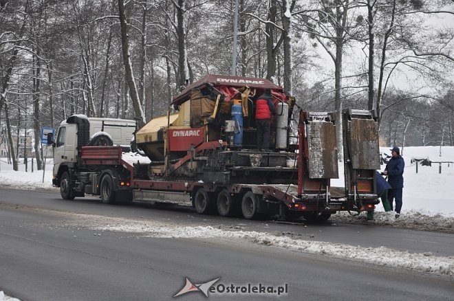 Uwaga! OSTRADA wróciła z remontem na rondo Siemowita [16.01.2013] - zdjęcie #6 - eOstroleka.pl