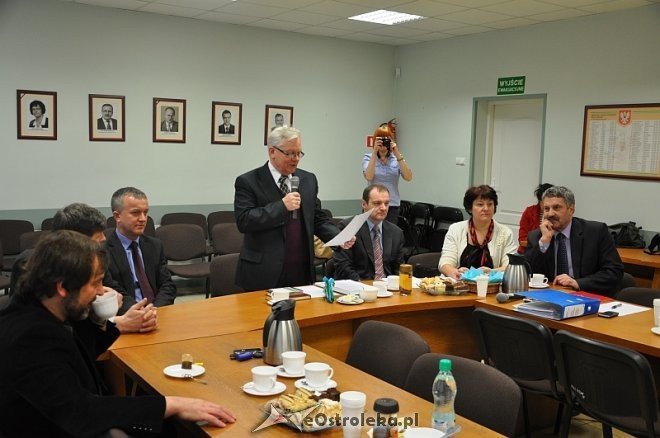 Spotkanie opłatkowe Komisji Promocji i Kultury Rady Miasta [17.01.2014] - zdjęcie #6 - eOstroleka.pl