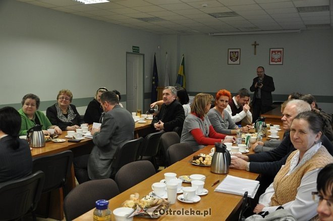 Spotkanie opłatkowe Komisji Promocji i Kultury Rady Miasta [17.01.2014] - zdjęcie #5 - eOstroleka.pl