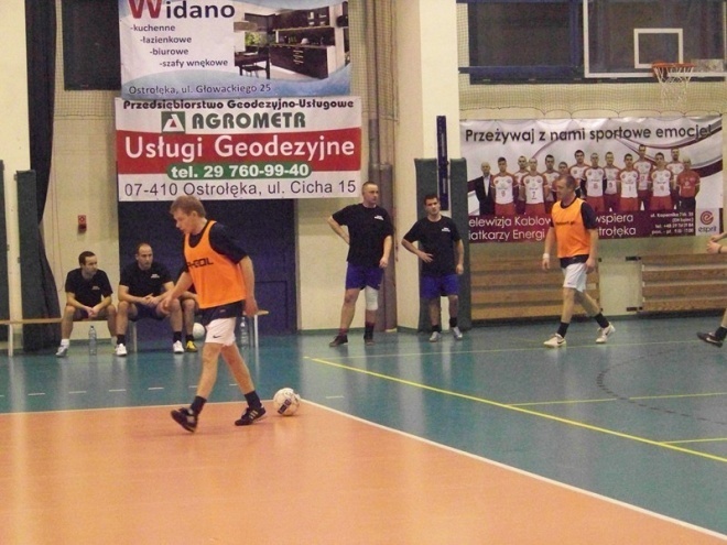 Nocna Liga Futsalu - 6. kolejka (18.01.2014) - zdjęcie #48 - eOstroleka.pl