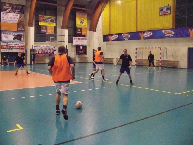 Nocna Liga Futsalu - 6. kolejka (18.01.2014) - zdjęcie #46 - eOstroleka.pl