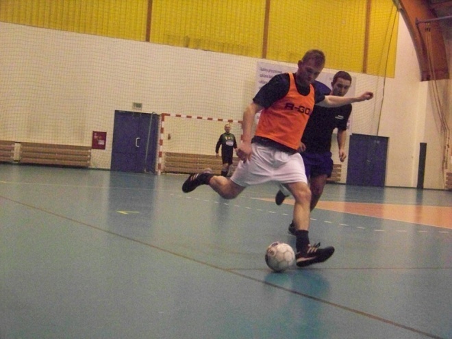 Nocna Liga Futsalu - 6. kolejka (18.01.2014) - zdjęcie #41 - eOstroleka.pl