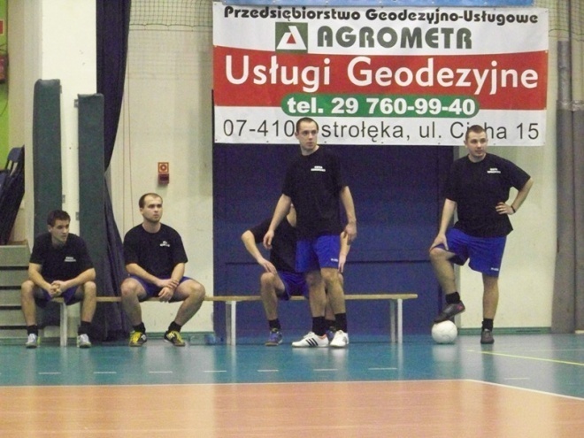 Nocna Liga Futsalu - 6. kolejka (18.01.2014) - zdjęcie #12 - eOstroleka.pl