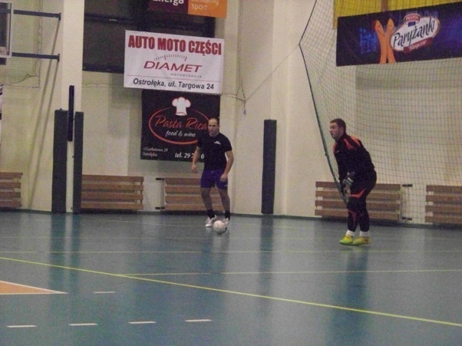 Nocna Liga Futsalu - 6. kolejka (18.01.2014) - zdjęcie #34 - eOstroleka.pl