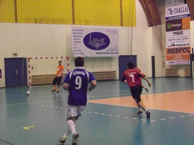 Nocna Liga Futsalu - 6. kolejka (18.01.2014) - zdjęcie #31 - eOstroleka.pl