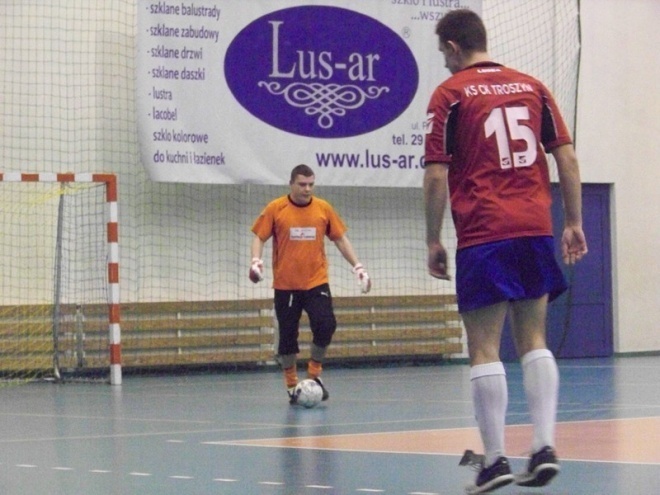 Nocna Liga Futsalu - 6. kolejka (18.01.2014) - zdjęcie #19 - eOstroleka.pl