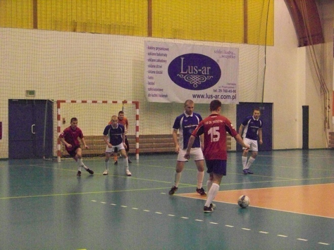 Nocna Liga Futsalu - 6. kolejka (18.01.2014) - zdjęcie #5 - eOstroleka.pl