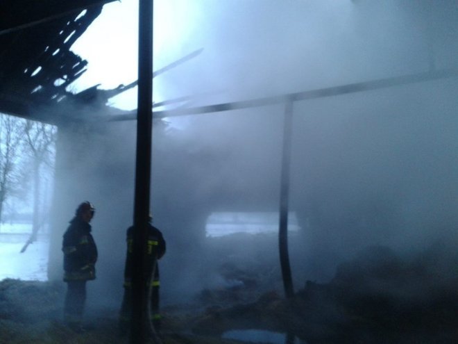 Pożar w Malinowie [18.01.2014] - zdjęcie #5 - eOstroleka.pl