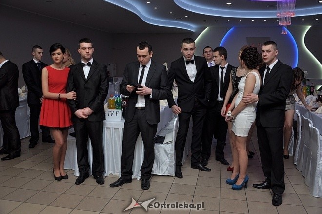 Studniówka ZSZ nr 2 w Ostrołęce [18.01.2014] - zdjęcie #87 - eOstroleka.pl