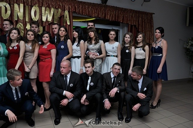 Studniówka ZSZ nr 2 w Ostrołęce [18.01.2014] - zdjęcie #4 - eOstroleka.pl