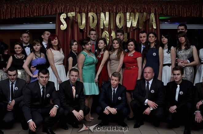 Studniówka ZSZ nr 2 w Ostrołęce [18.01.2014] - zdjęcie #1 - eOstroleka.pl