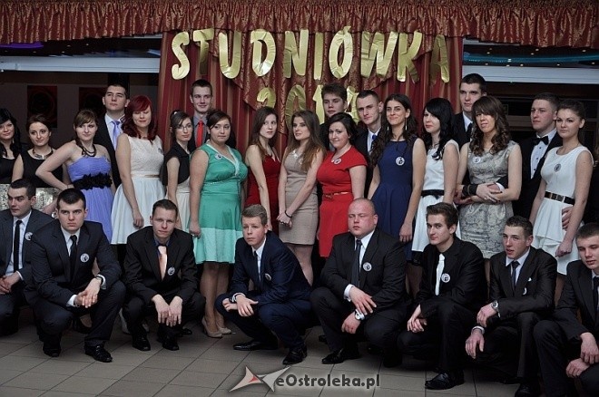 Studniówka ZSZ nr 2 w Ostrołęce [18.01.2014] - zdjęcie #14 - eOstroleka.pl