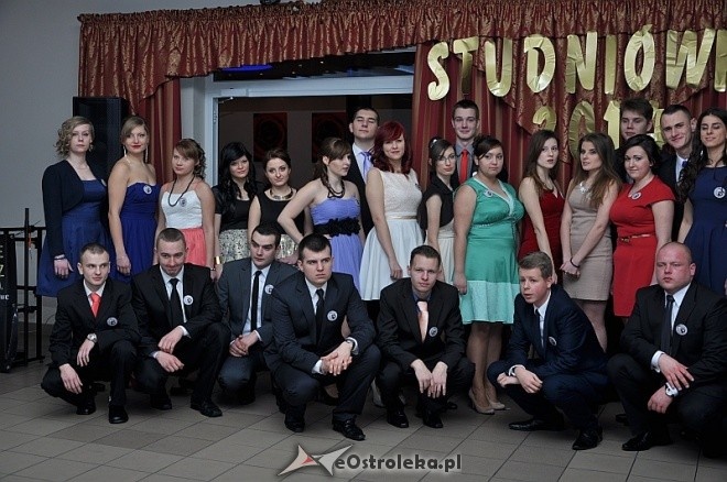 Studniówka ZSZ nr 2 w Ostrołęce [18.01.2014] - zdjęcie #12 - eOstroleka.pl