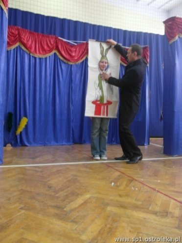 Pokaz magii w Szkole Podstawowej nr 1 w Ostrołęce [20.01.2013] - zdjęcie #3 - eOstroleka.pl
