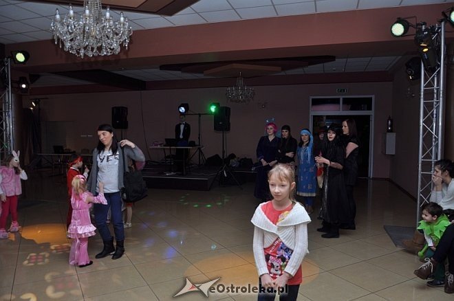 Wielki Bal Karnawałowy dla Dzieci [ZDJĘCIA] - zdjęcie #10 - eOstroleka.pl